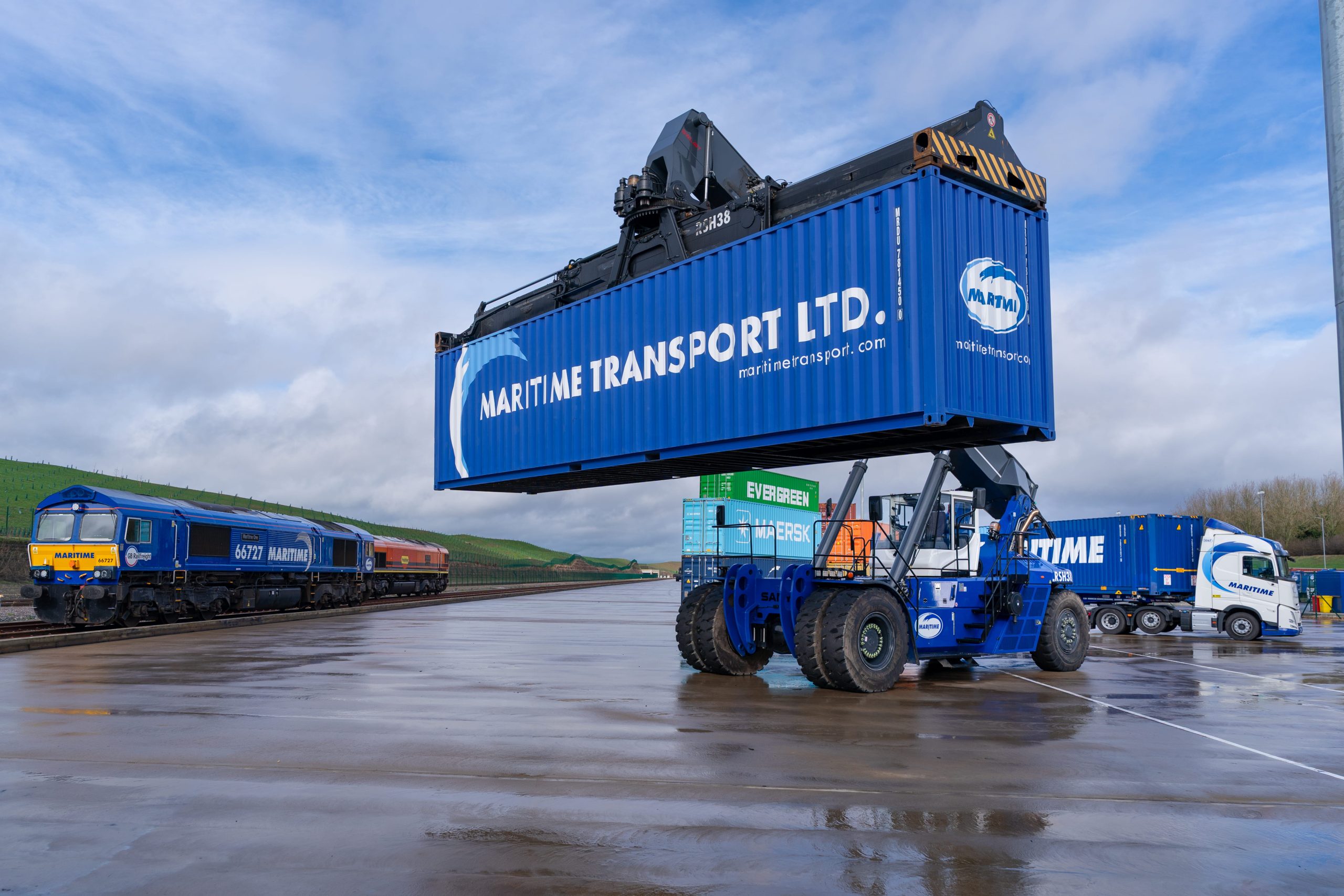 Strategic Rail Freight Interchange Opens